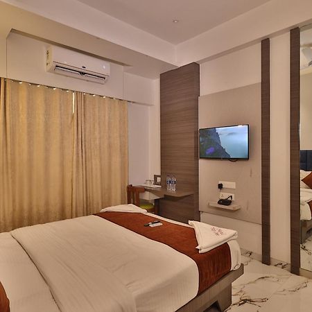 Hotel Stay Inn Navi Mumbai Exteriör bild