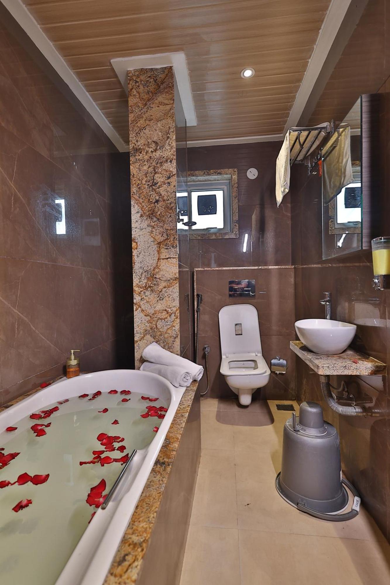 Hotel Stay Inn Navi Mumbai Exteriör bild