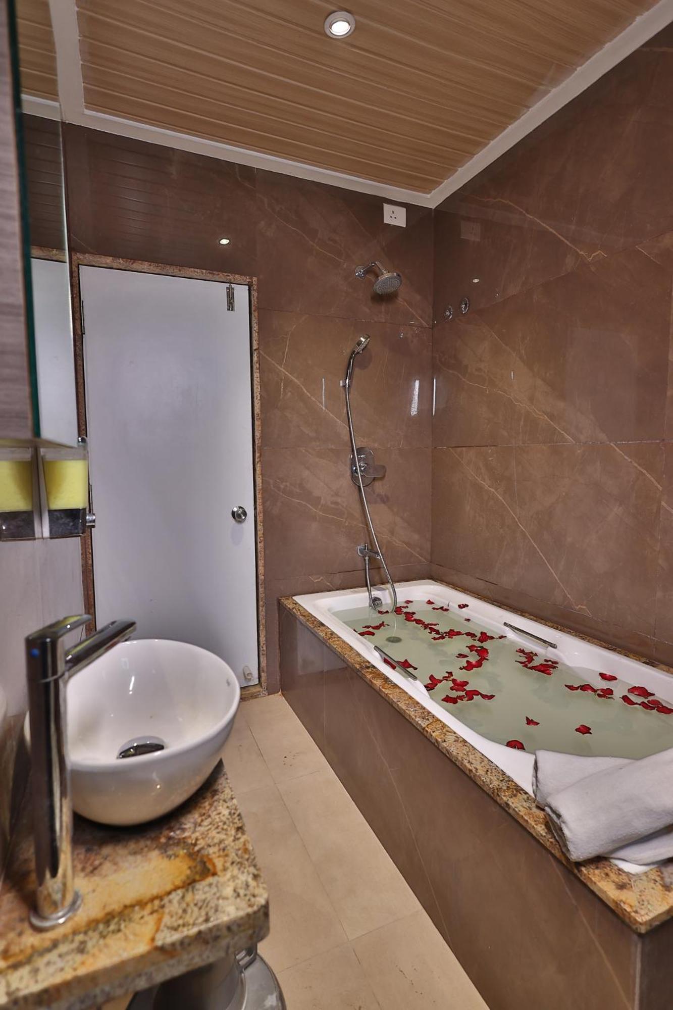 Hotel Stay Inn Navi Mumbai Exteriör bild