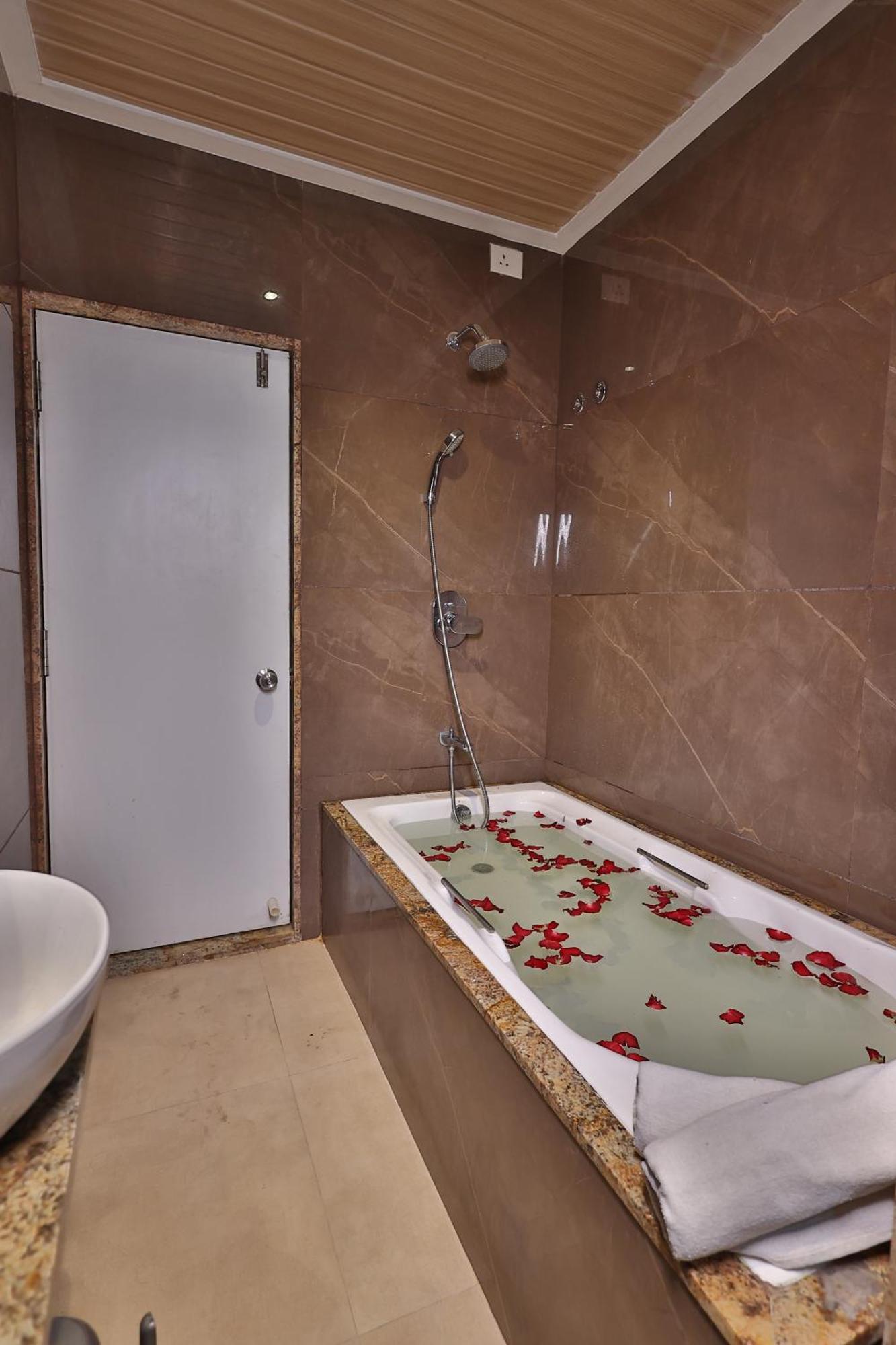 Hotel Stay Inn Navi Mumbai Exteriör bild